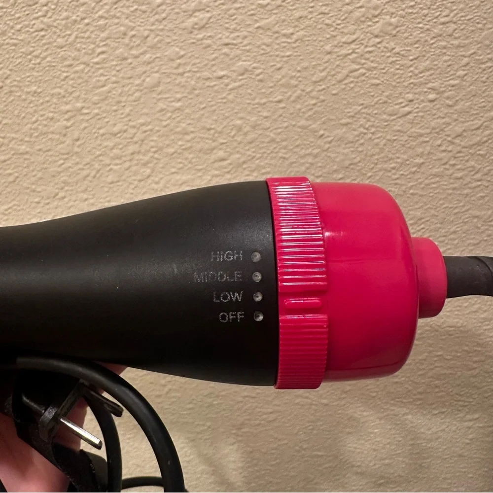 One Step Hair Dryer Volumizer Hot Air Hair Dryer Brush